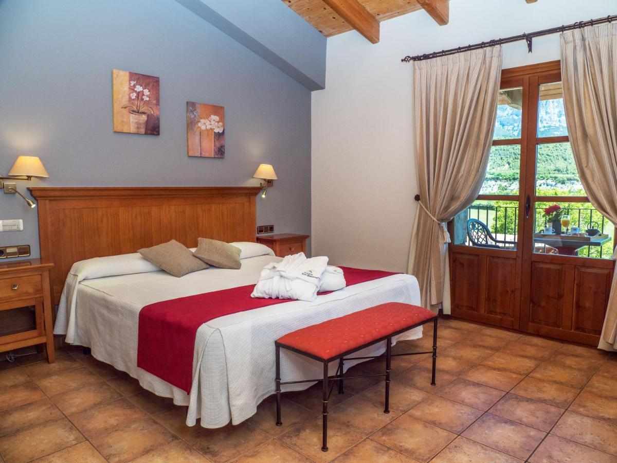 Hotel & Spa Pena Montanesa Aínsa Εξωτερικό φωτογραφία