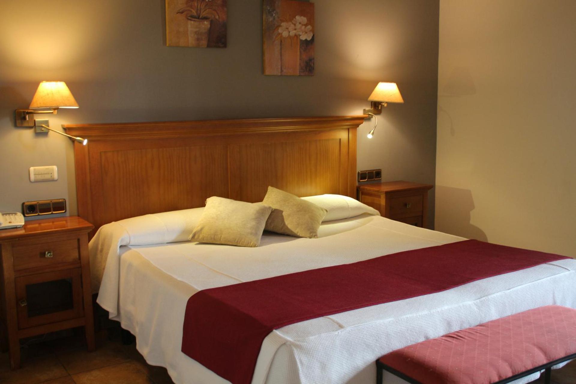 Hotel & Spa Pena Montanesa Aínsa Εξωτερικό φωτογραφία